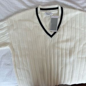 Brand new Urban Revivo sweater